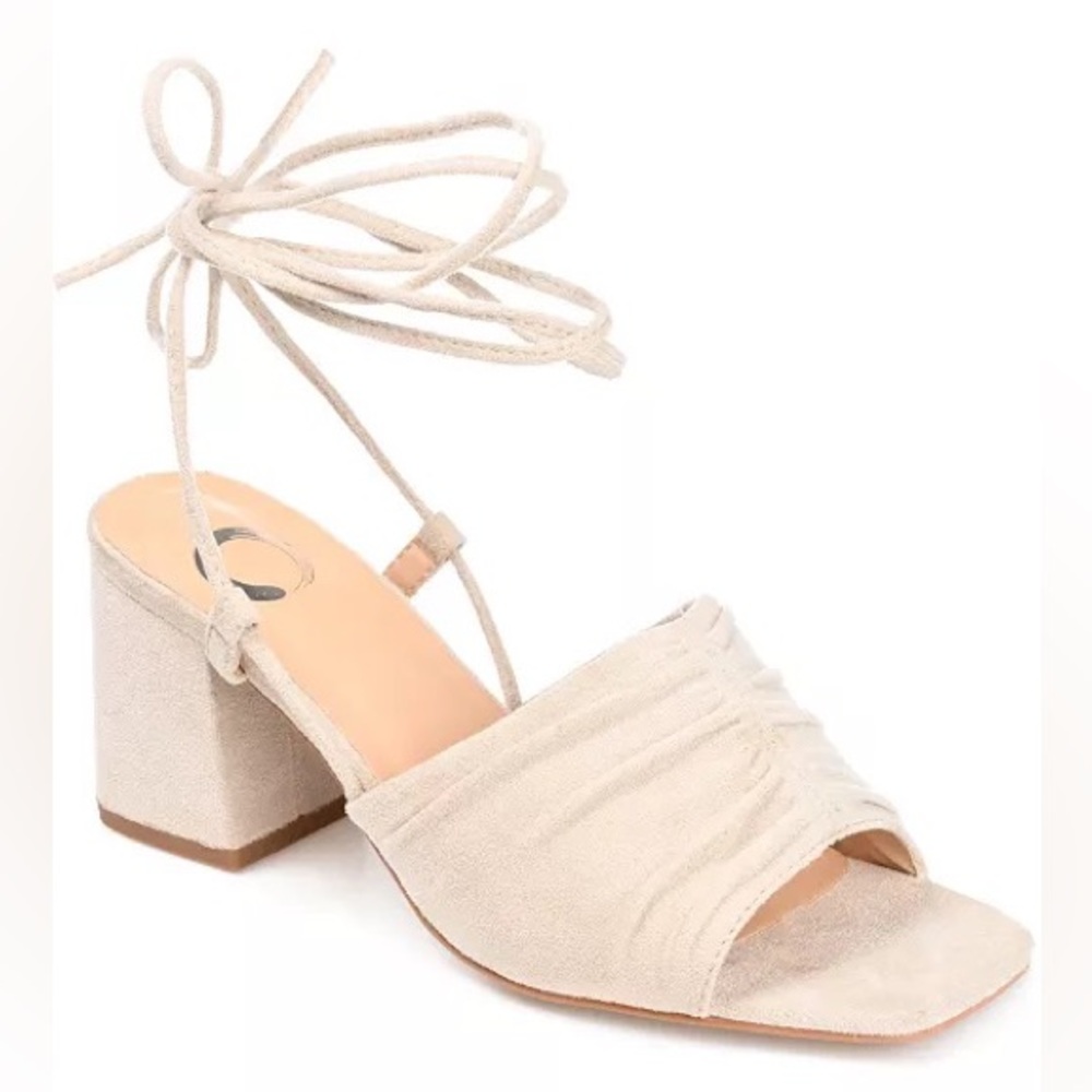 Journey Collection Women’s Felisity Ruched Sandals in Sand size 8.5